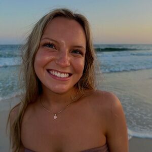 Meet your Posher, Emma